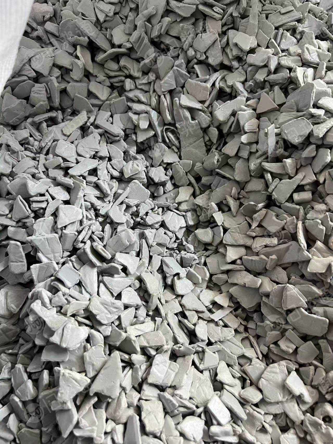 出售PC电表壳破碎料，白的和灰的，加纤10%，每个月两百多吨