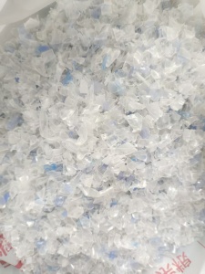 出售一级热洗pet蓝白片，老化片偏多，阻隔瓶很少，月供量大