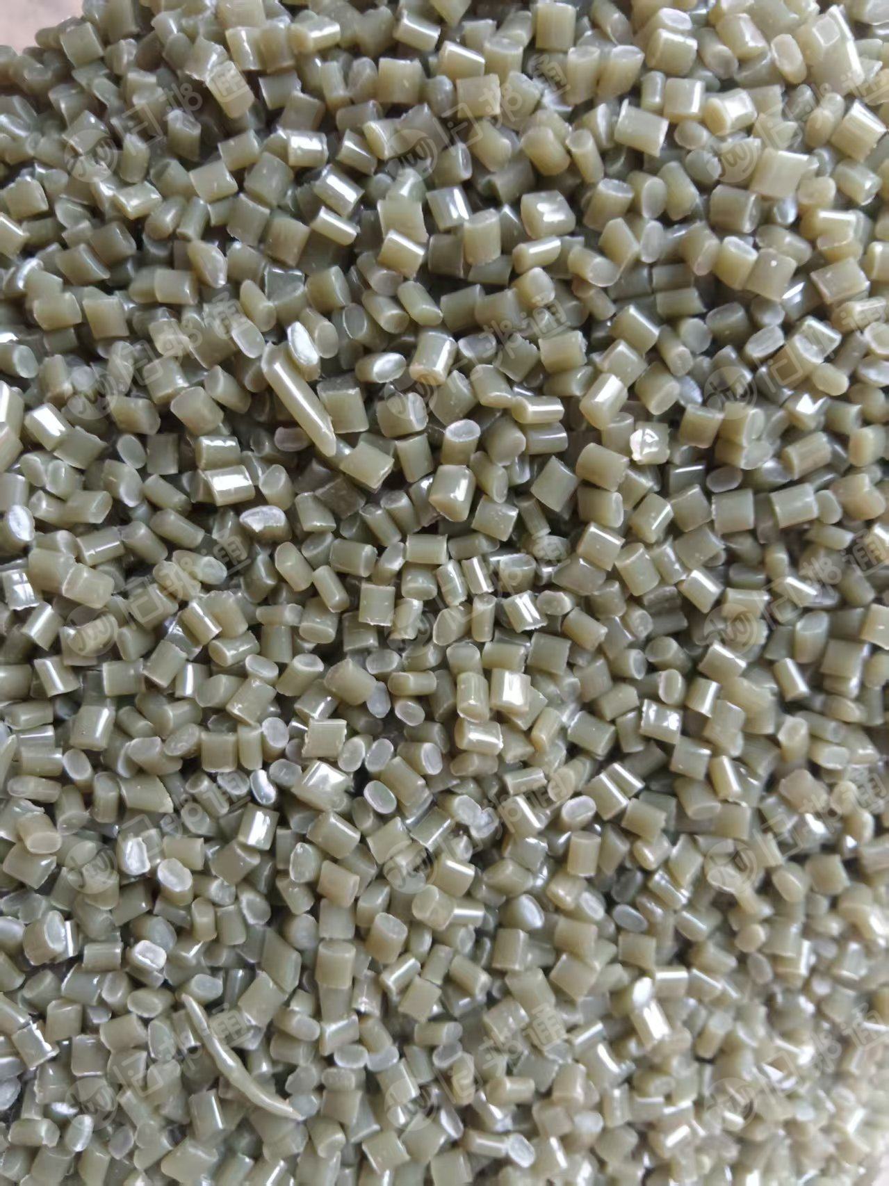 长期出售pet吸塑片瓶片颗粒，现货100多吨