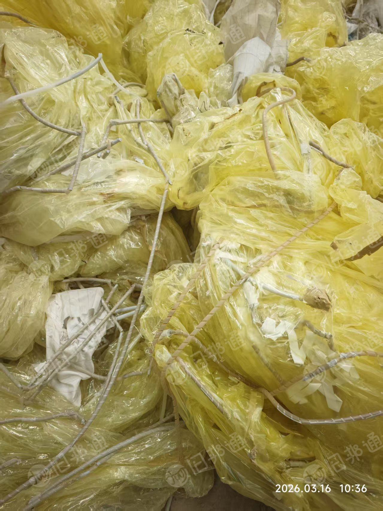长期出售风电黄膜，带白管杂料，现货够车