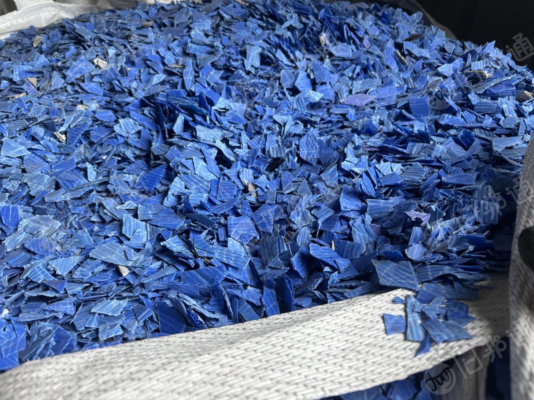 出售纯PP空心板破碎料，长期有货，够车就走