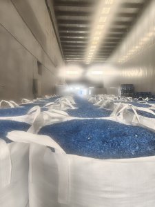 长期出售大蓝桶破碎料，小蓝桶破碎料，现货一挂车