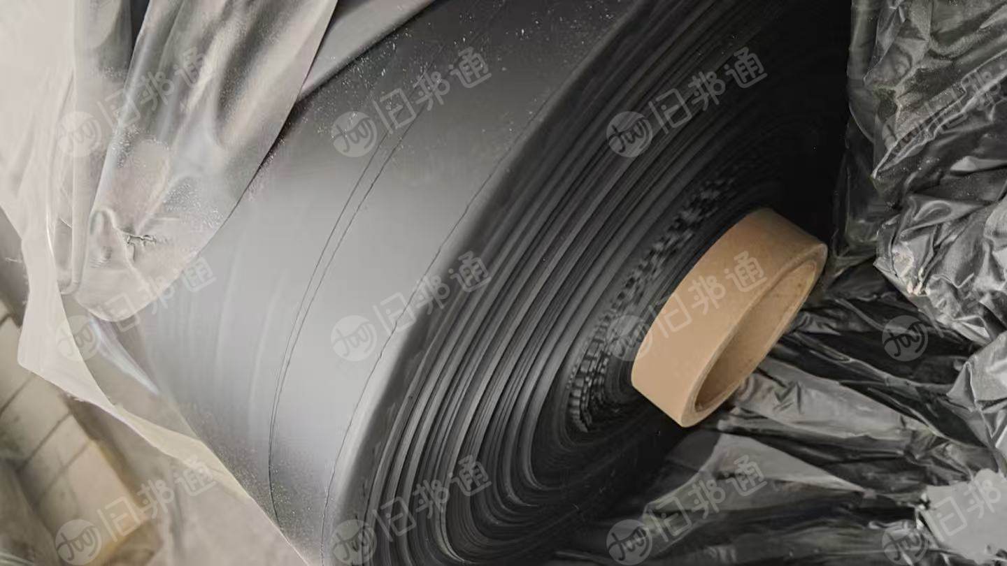 长期出售PVC膜废料，是中性偏硬的