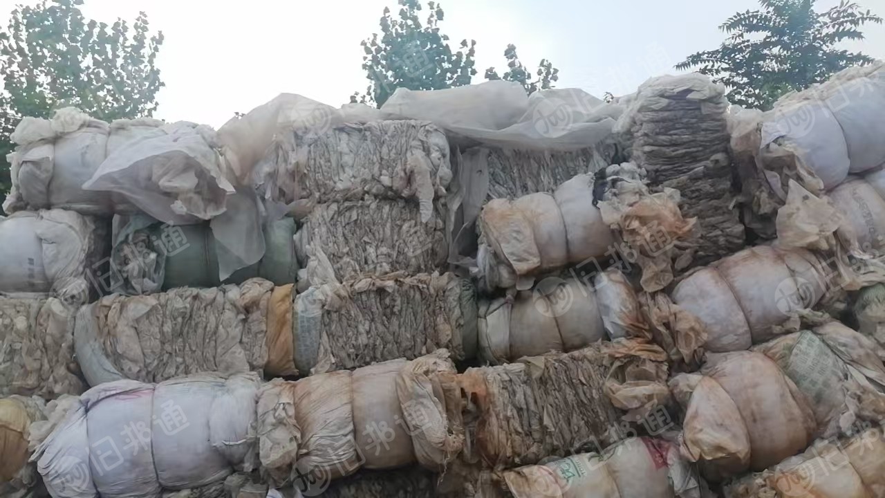 长期出售低压香菇袋，现货几十吨