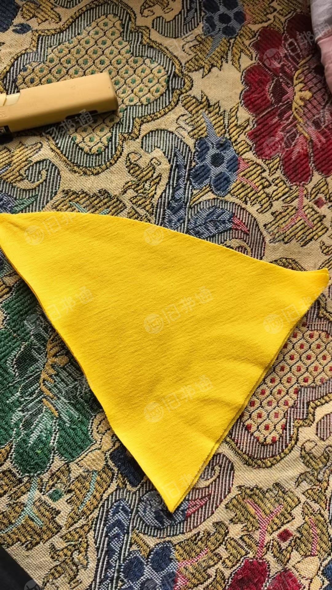 长期出售纯棉针织废布，纯棉边角料，不同颜色分拣好了，白色现货20吨，货在河北沧州