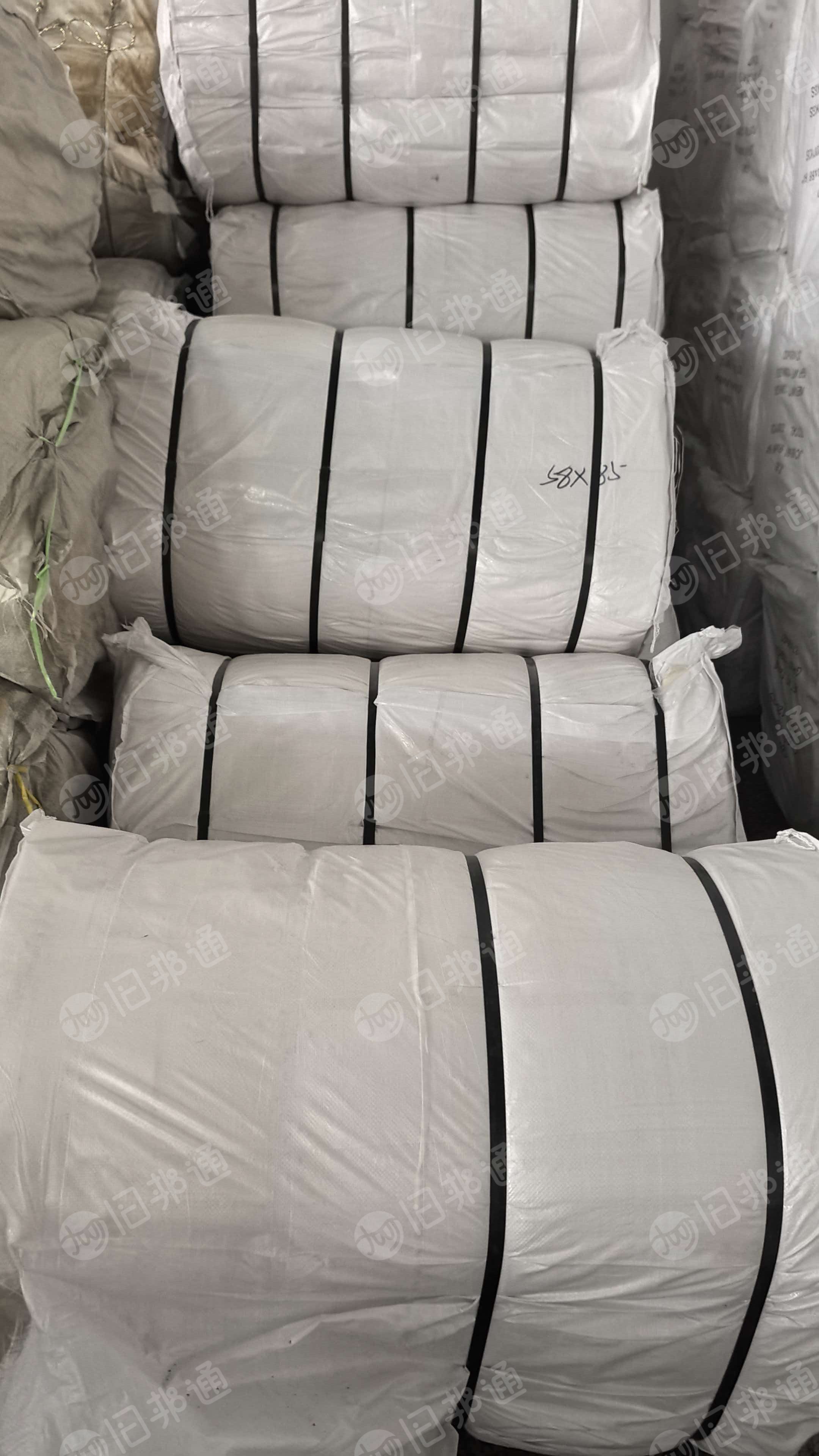 出售库存全棉坯布，棉布，库存布，9088，门幅156克重120，现货有15000米，货在浙江绍兴