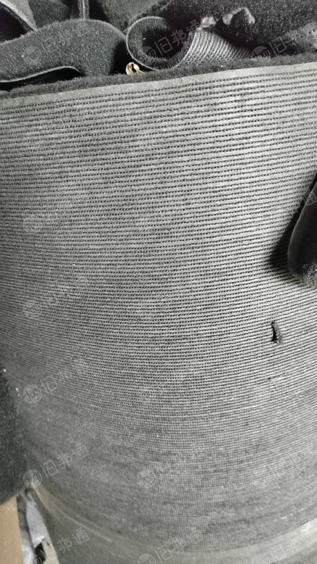 长期出售汽车厂混纺地毯废料，地毯边角料，正反面不一样，在广东佛山