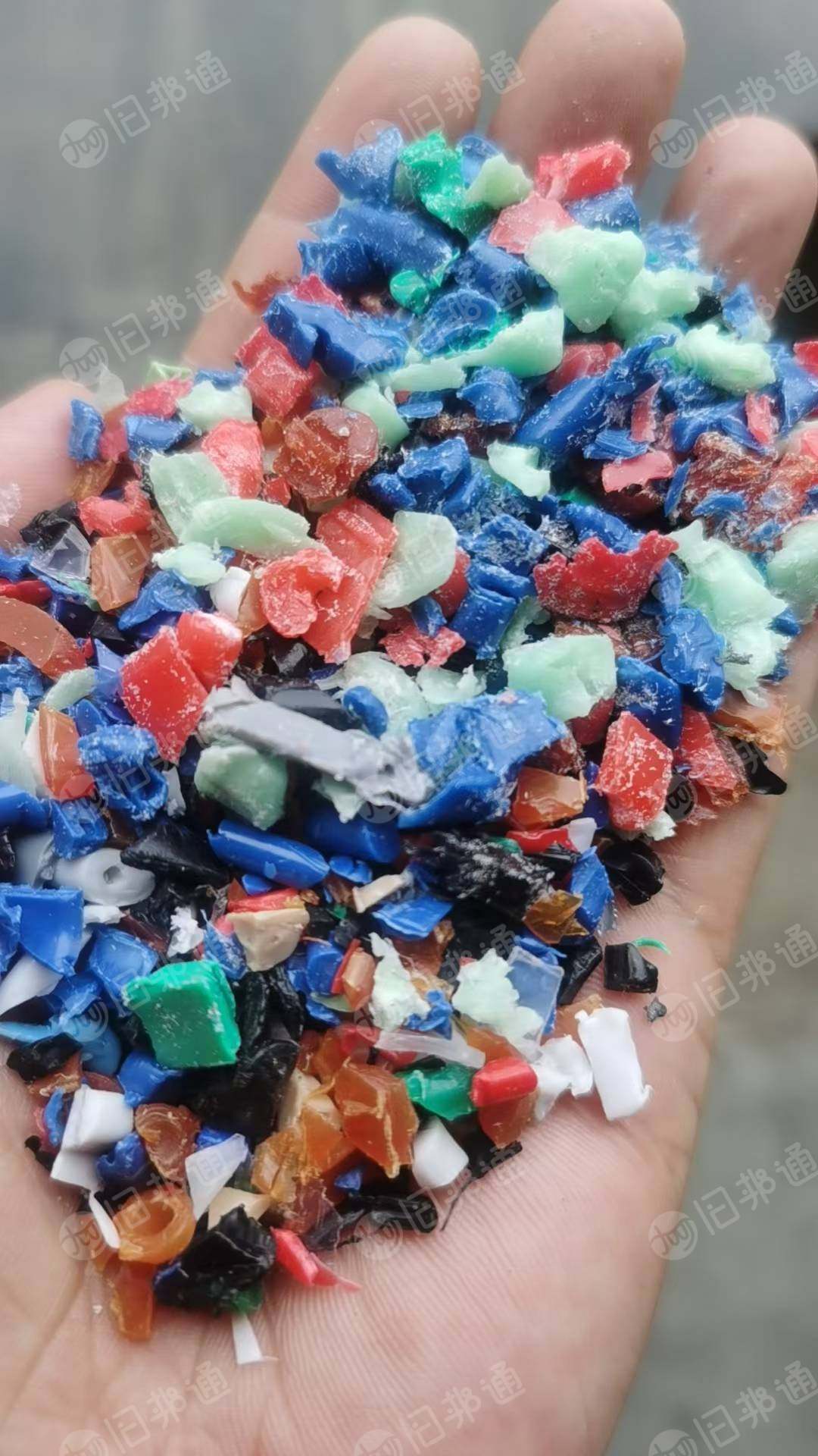出售杂色一次性PP水口破碎料，原包装全新料，现货50吨