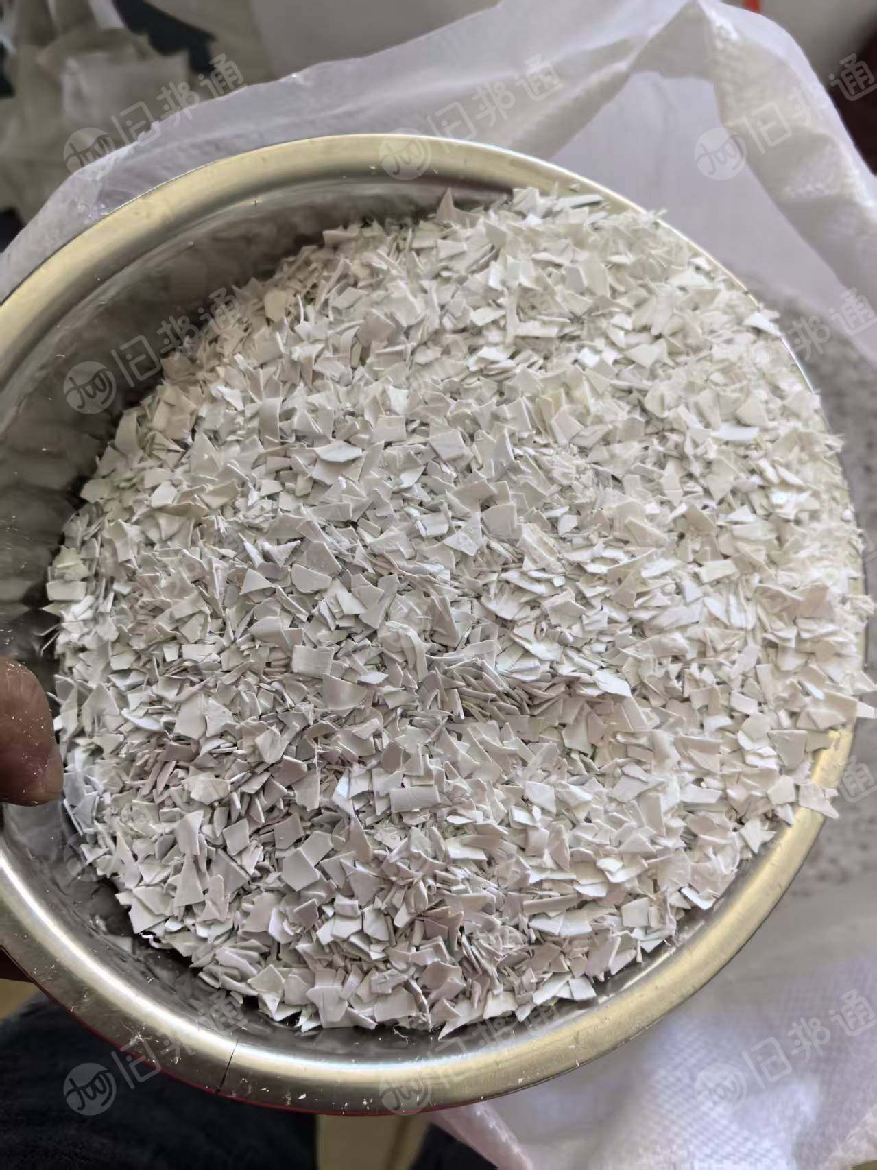 常年出售PS吸塑盒破碎料,白色PS吸塑盒破碎料,黑色PS吸塑盒破碎料
