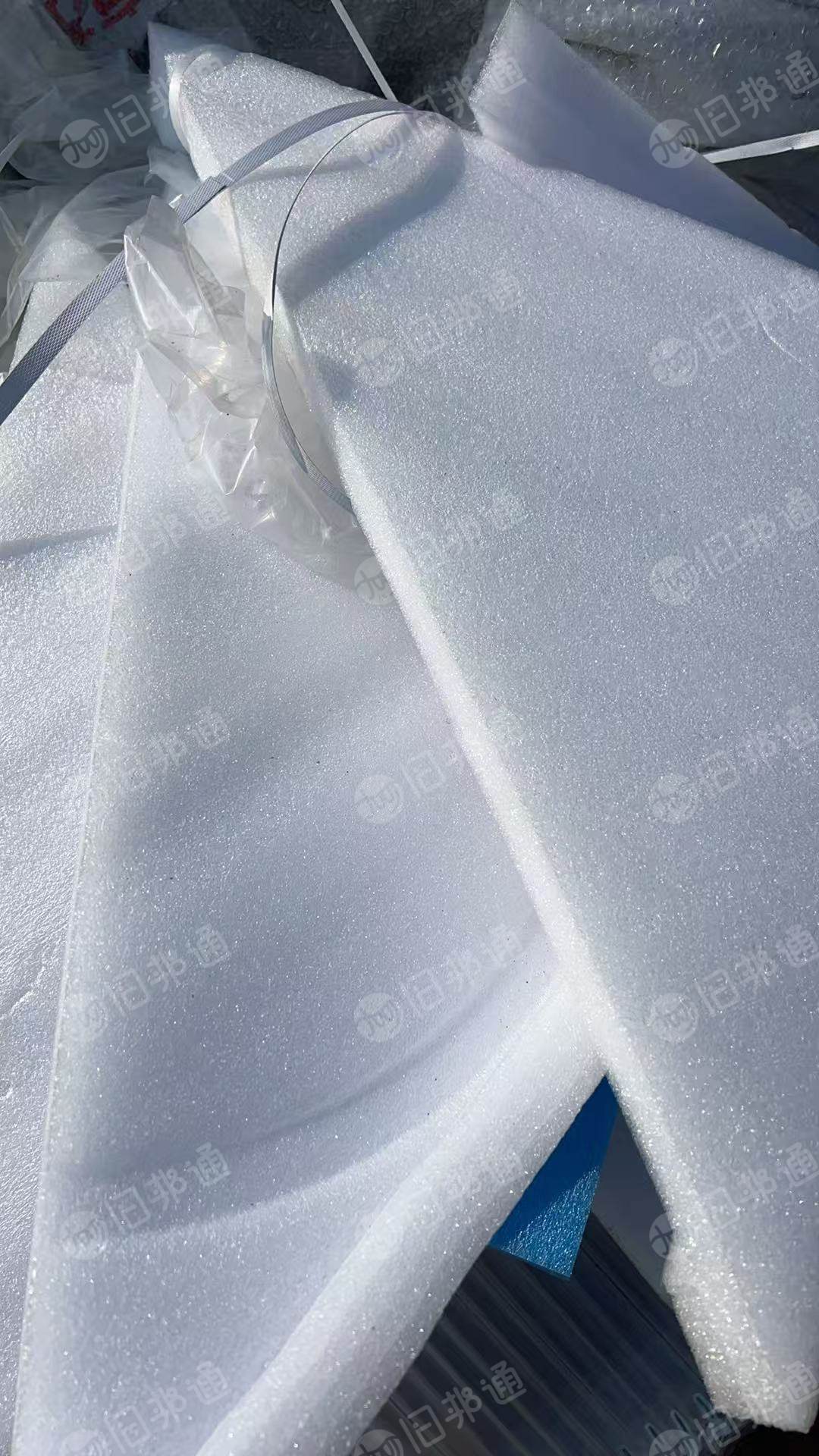 长期出售EPE珍珠棉，不覆膜的，厂料社会料，混合在一起的