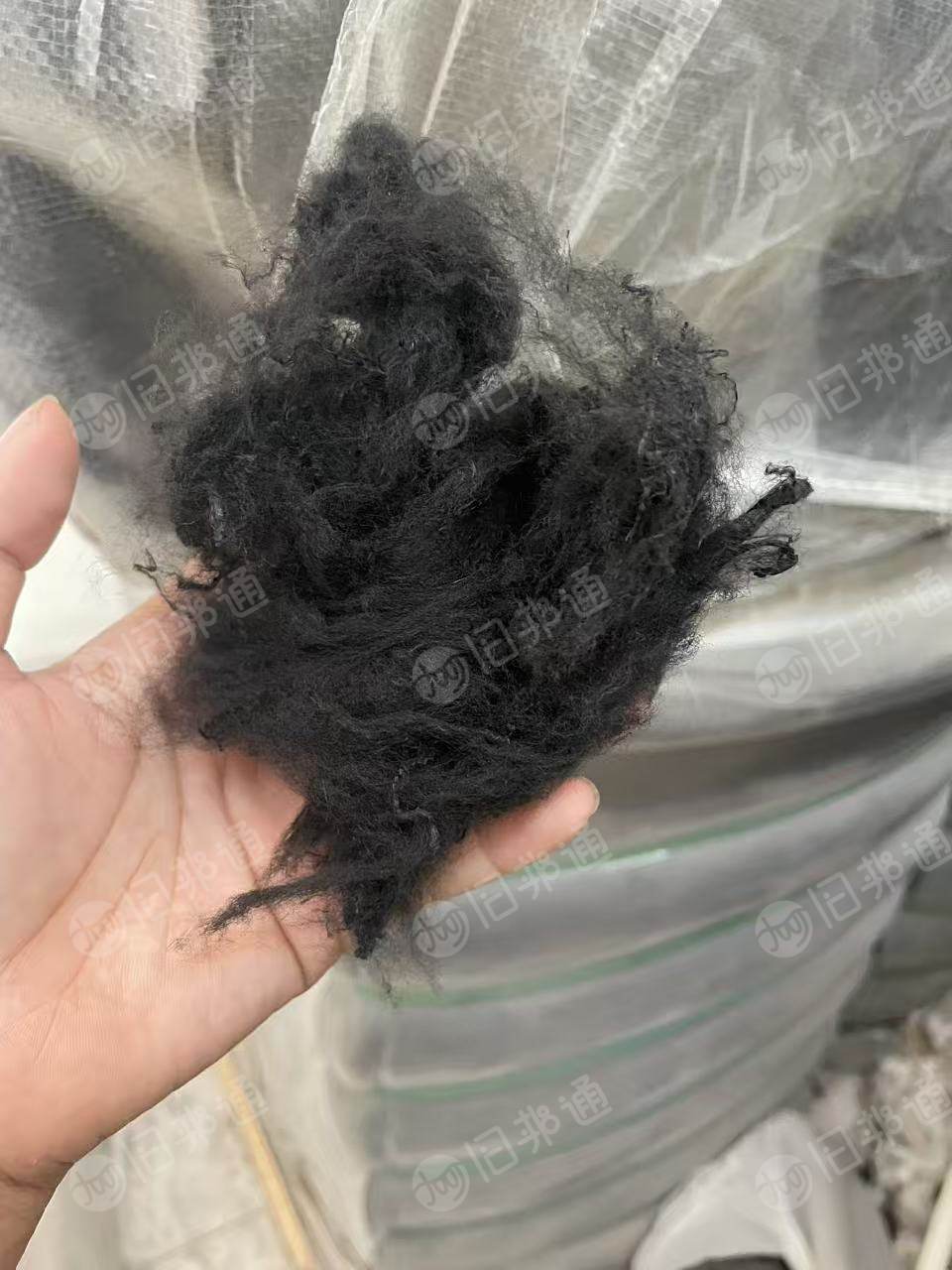 出售黑色丙纶纤维，丙纶短纤，现货7吨，货在山东潍坊