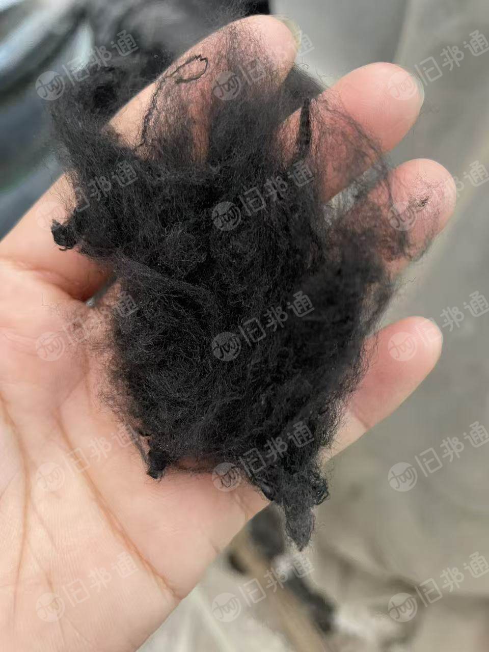 出售黑色丙纶纤维，丙纶短纤，现货7吨，货在山东潍坊