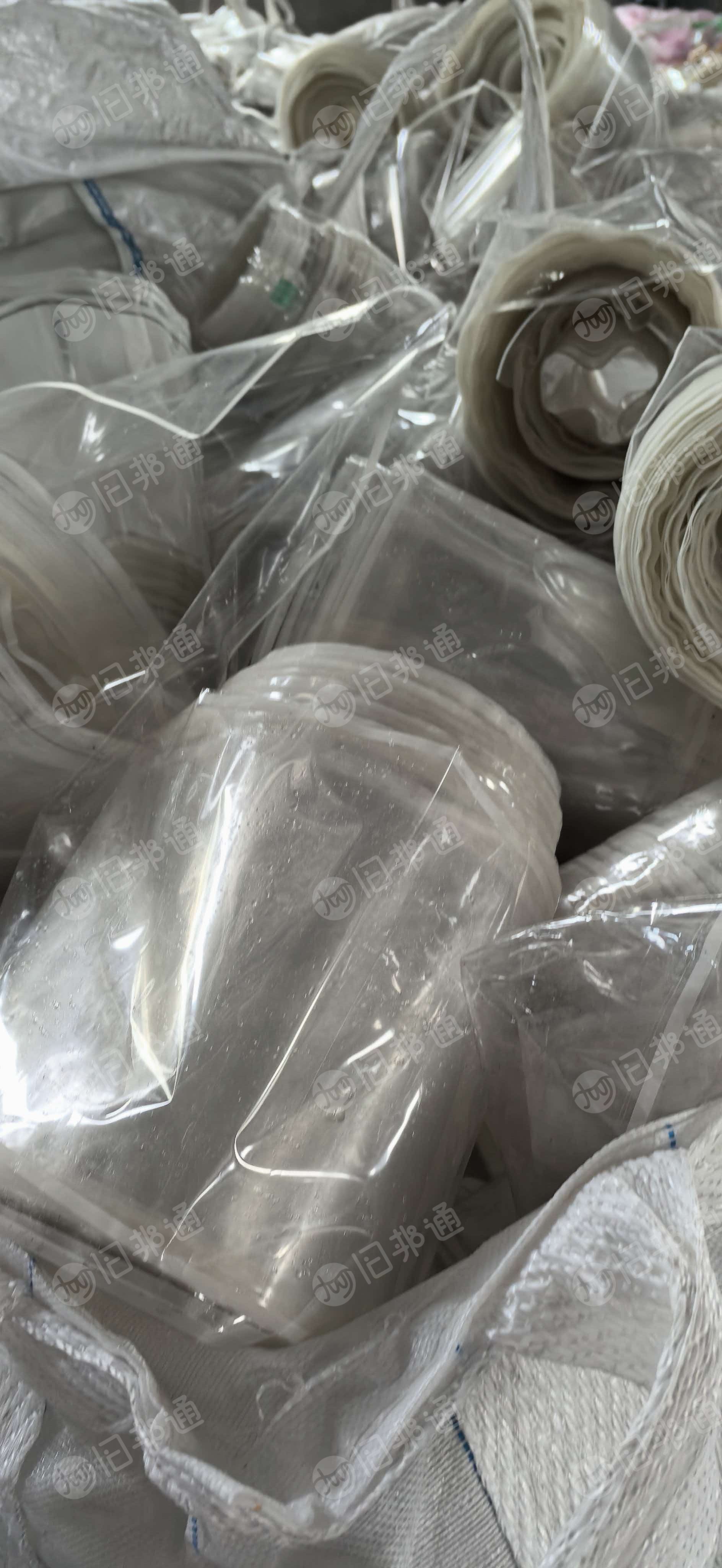 出售PET胶水膜两边PE材质，厚度7.5丝，现货十几吨