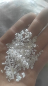 长期出售PET镭射膜颗粒，月供30吨