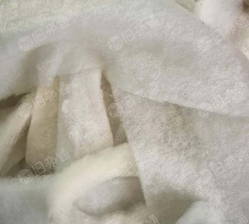长期出售分拣好的床垫下脚料，丝棉，空心丝，海绵都有，货在天津宝坻