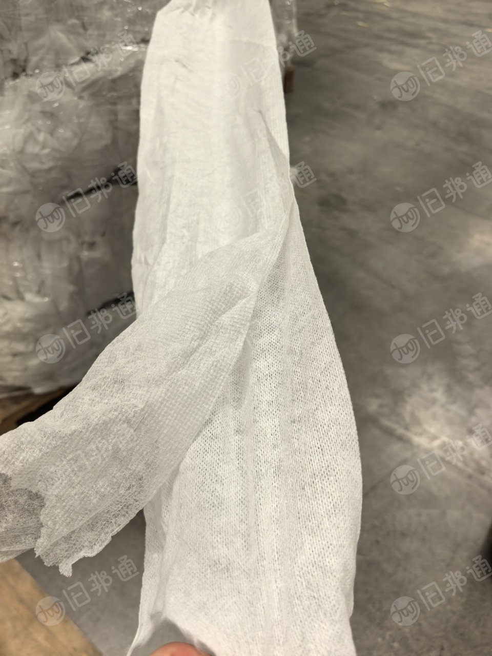 长期出售做干巾下来的pet复合pp无纺布，pp无纺布边角料，现货30吨，货在山东滨州