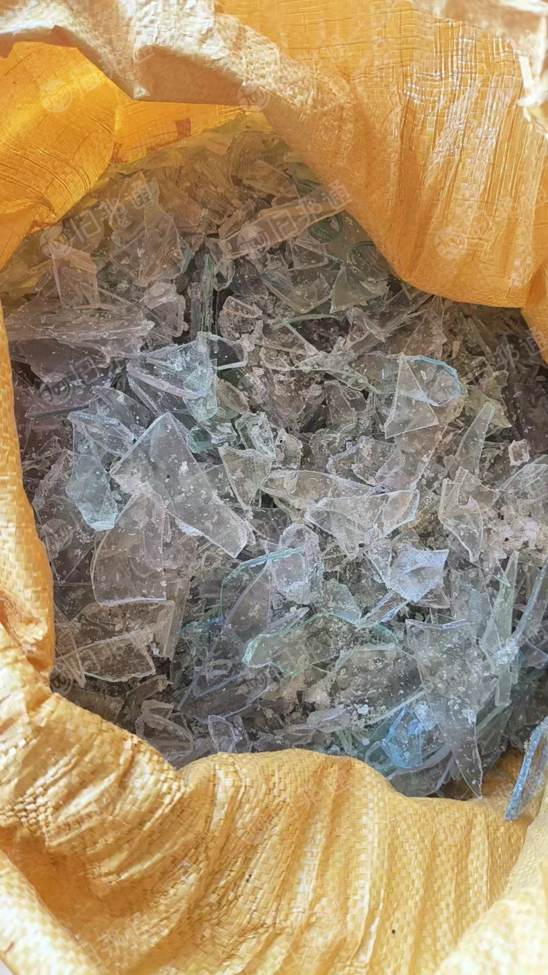 长期出售ps冰箱抽屉破碎料和ps焊丝盘破碎料,现货20吨