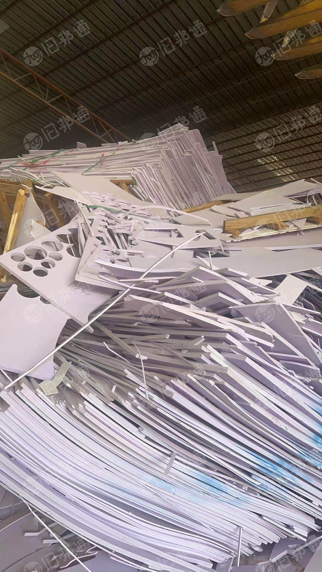 出售PVC发泡板废料,现货十几吨