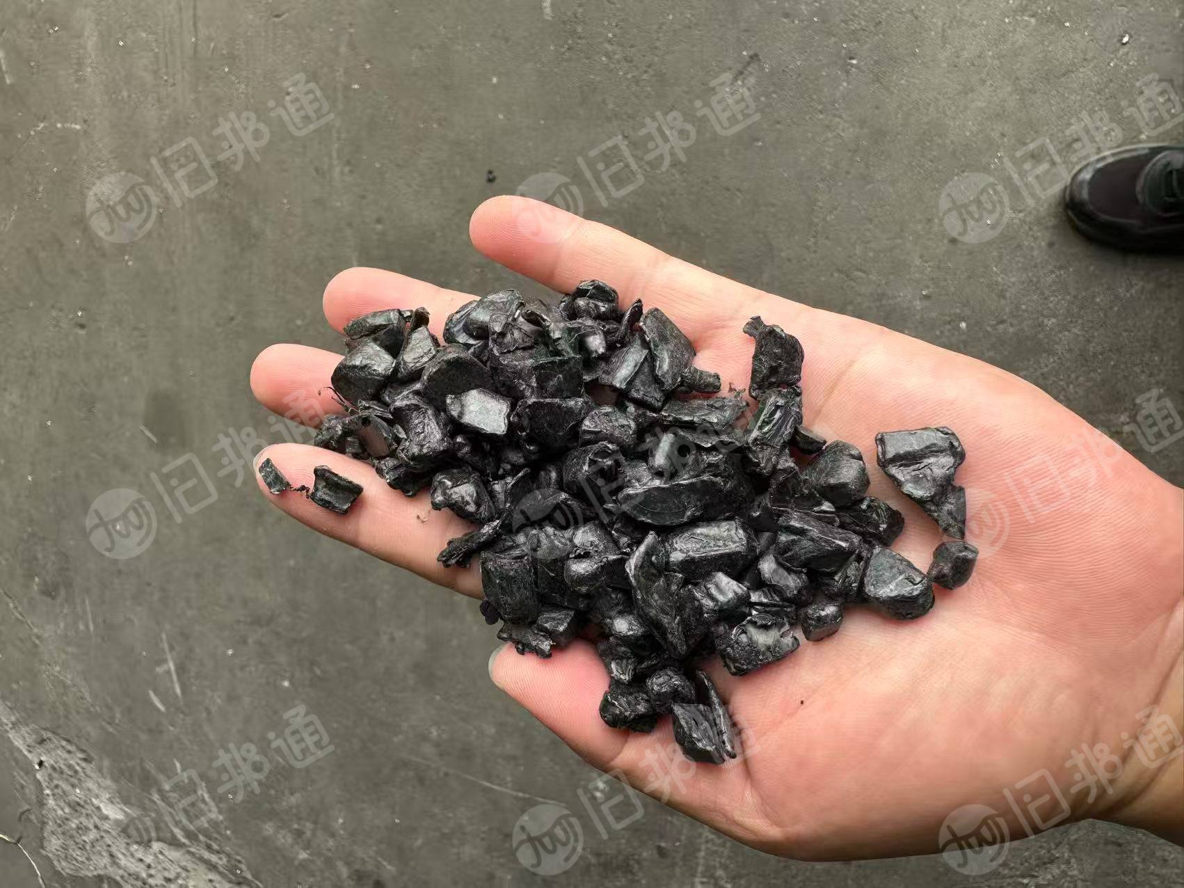 出售高冲高亮环保ABS+PC合金破碎料，现货60吨
