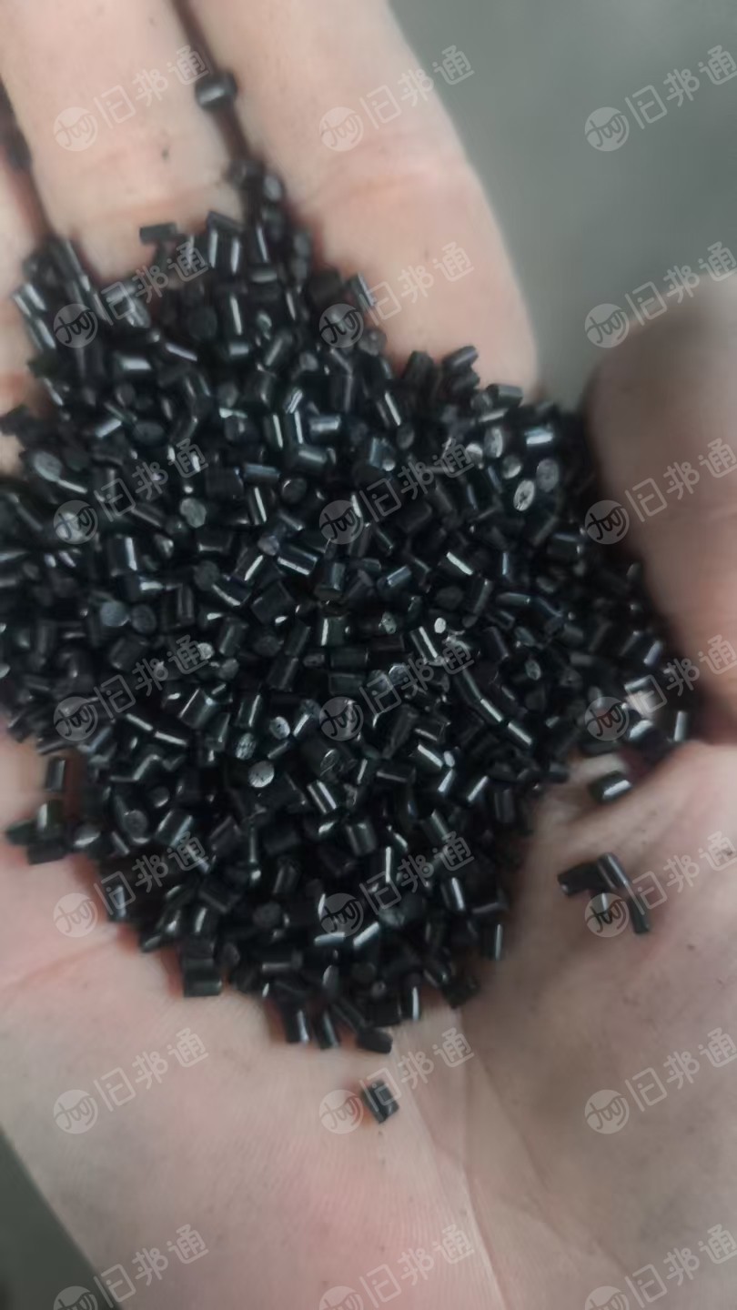 出售高光黑色EVA颗粒，PE下沉颗粒，灰份32-35，密度1.2，融脂8.4，过100目