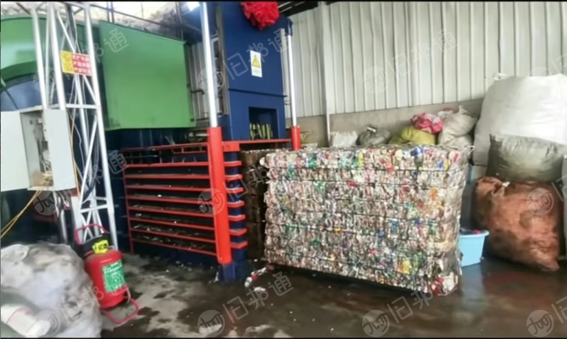 长期出售PET三色瓶砖压块，PET杂瓶砖压块，绿带压块