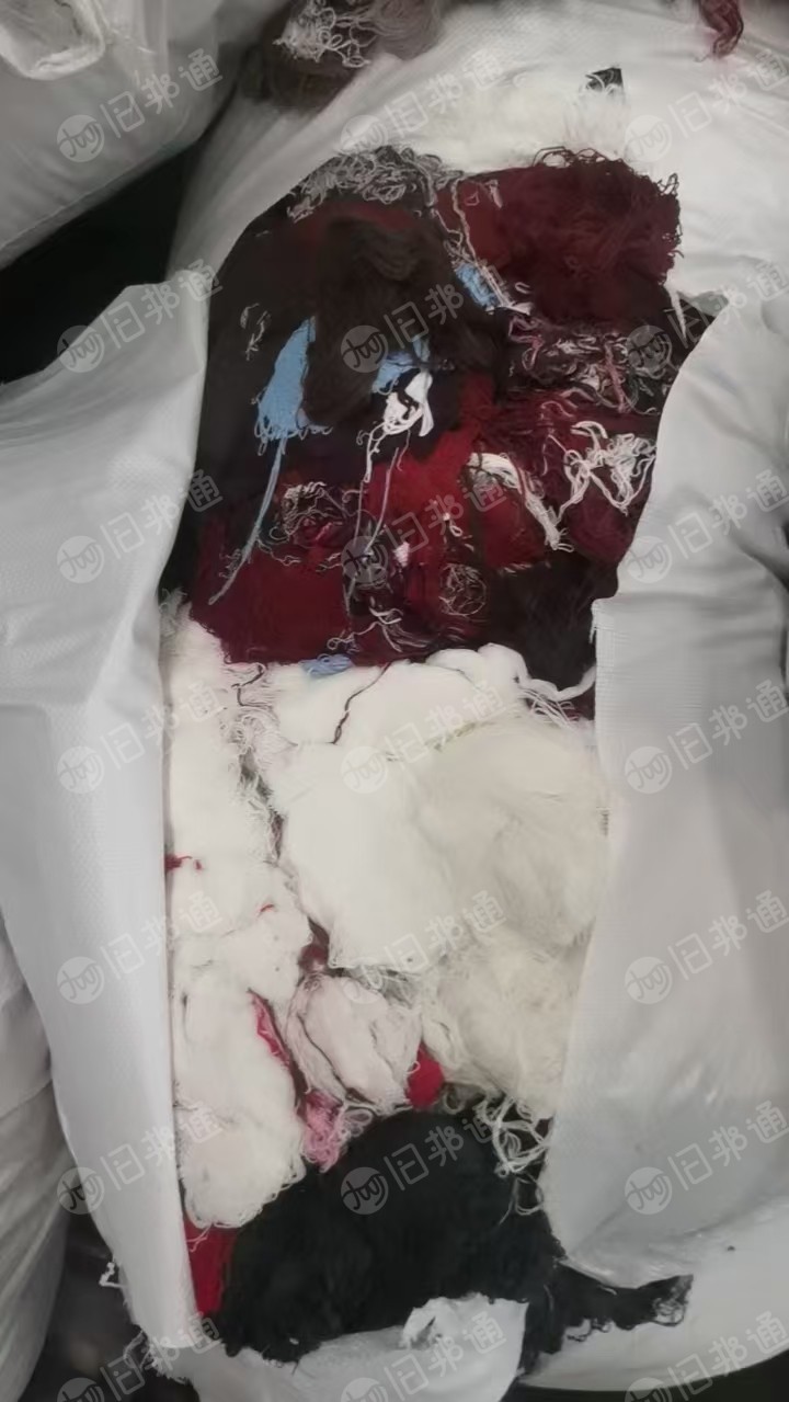 长期出售纯棉涤棉化纤废纱线，印染厂和纺纱厂下来的，都是压好包的，统货出，现货3挂车