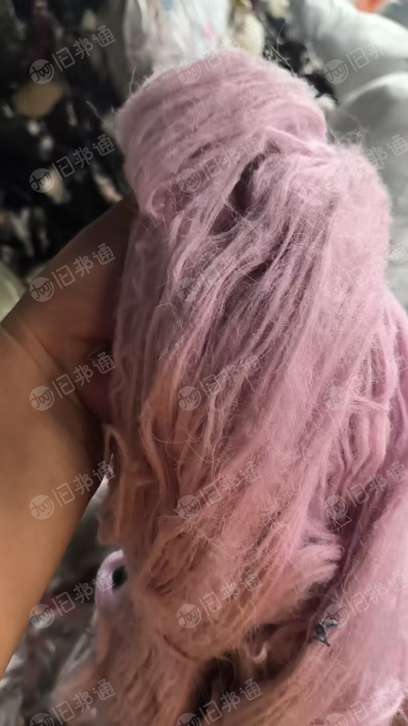 长期出售纯棉涤棉化纤废纱线，印染厂和纺纱厂下来的，都是压好包的，统货出，现货3挂车