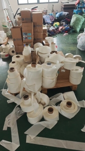 长期出售不干胶废料，硅油纸都有，有分拣开