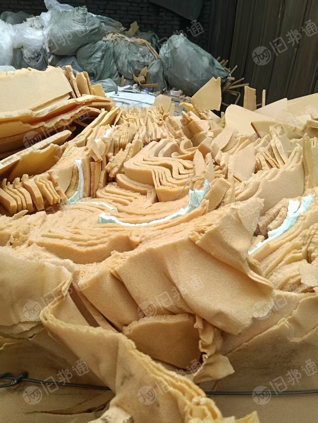 出售pvc风电叶片，每月三十吨左右