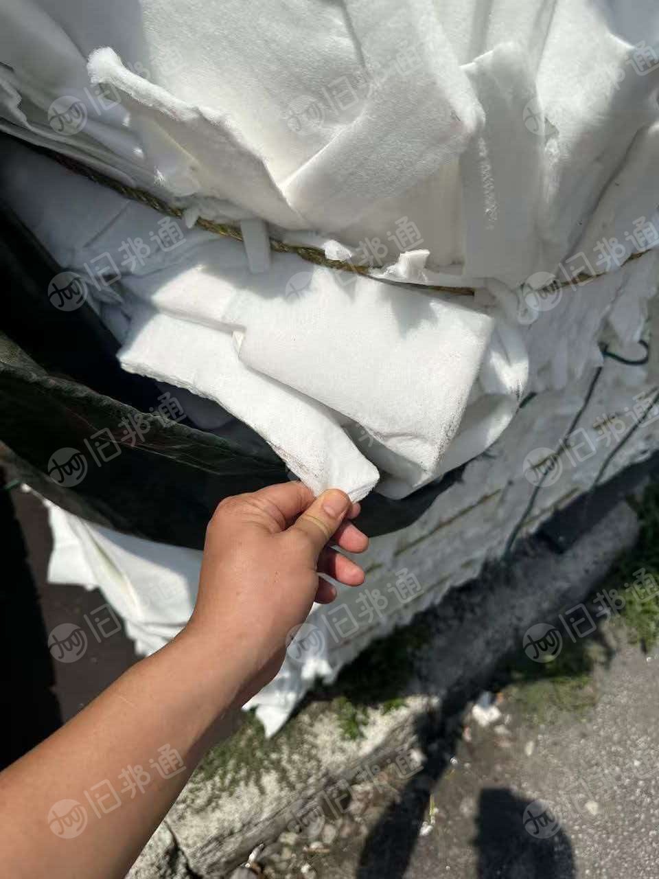 长期出售汽车内饰料隔音棉,白色纯pet,黑色有pp复合pet ,月供20吨左右,货在重庆