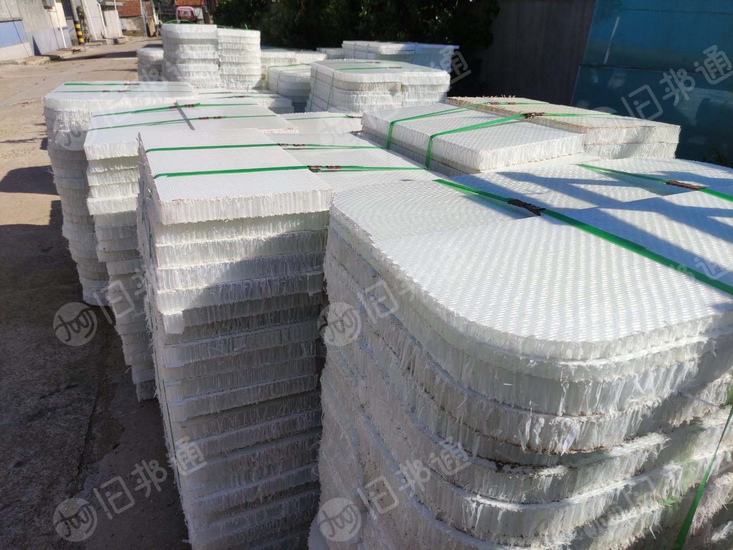 出售白色PP蜂窝板废料