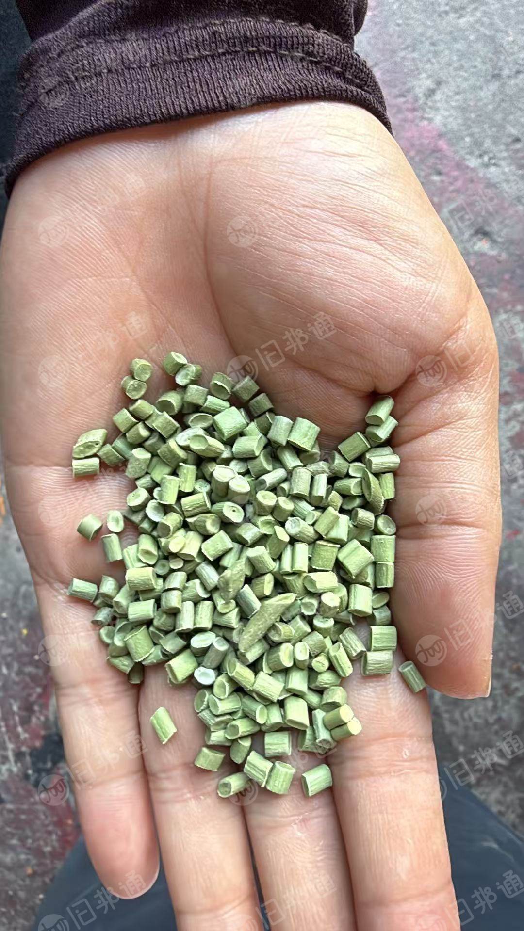出售白高压尼龙颗粒，花料也有，质量保障
