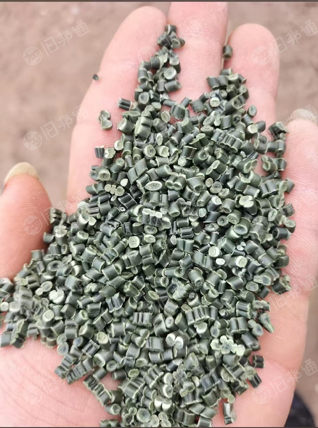 出售编织袋颗粒，40/60目都有