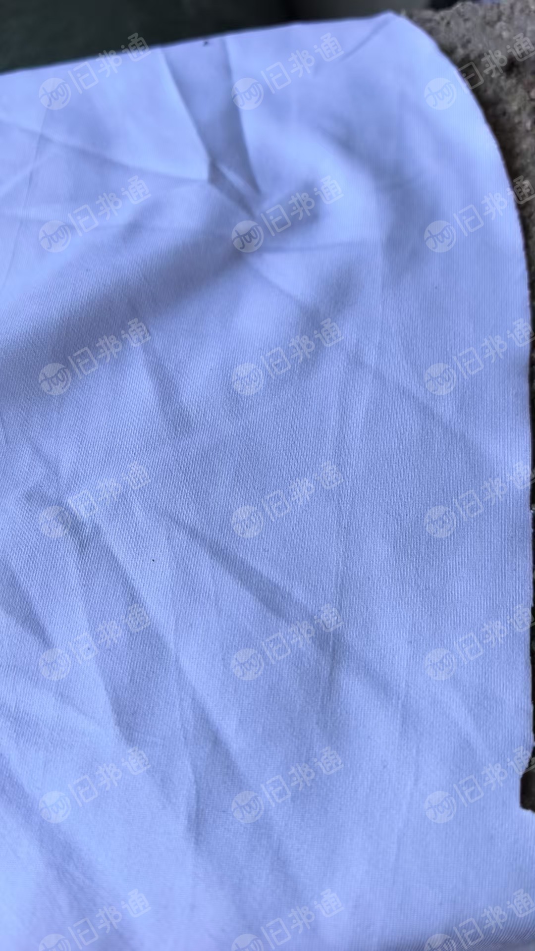 长期出售白色涤氨废布,白色开花料,月供20吨,货在辽宁葫芦岛