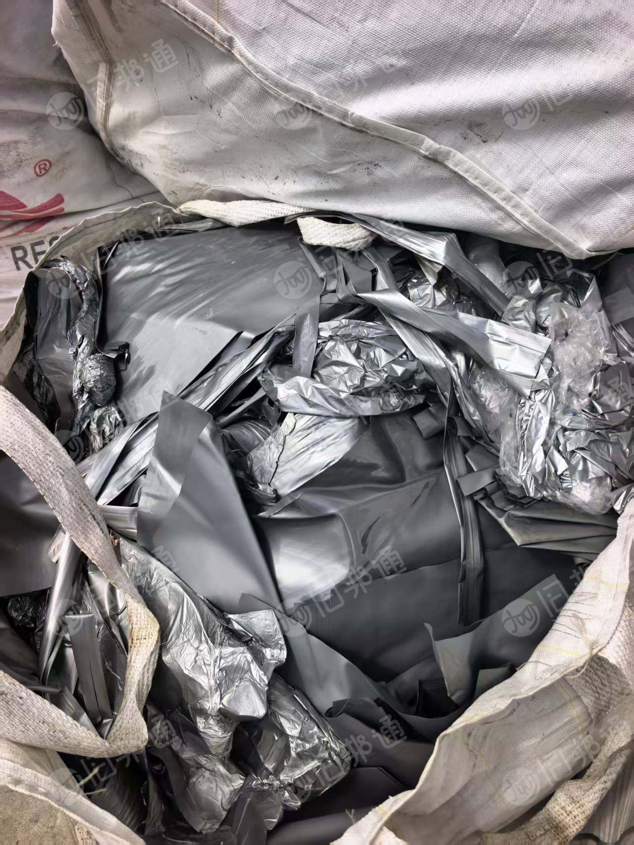 出售TPU废膜和PET机头料，现货各十几吨