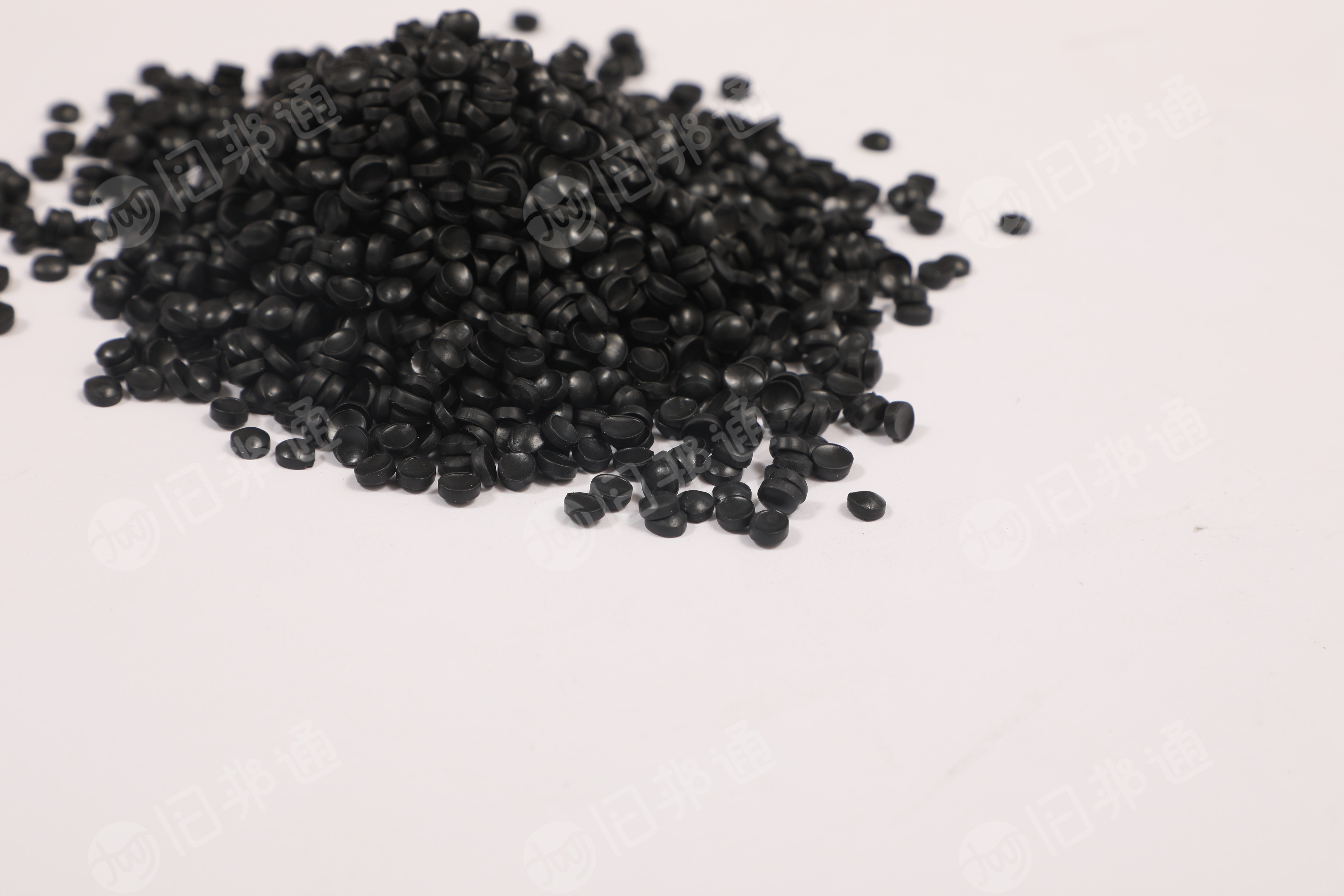 出售20吨PVC电线料,价格美丽,数量有限,欲购从速!