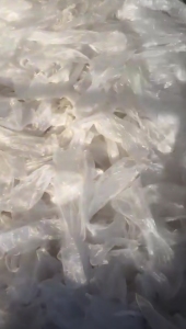 出售脱渣干净的PE香菇膜，现货9吨