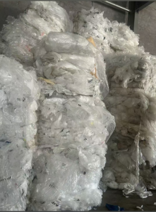 长期出售干造高压服装袋，现货20吨左右