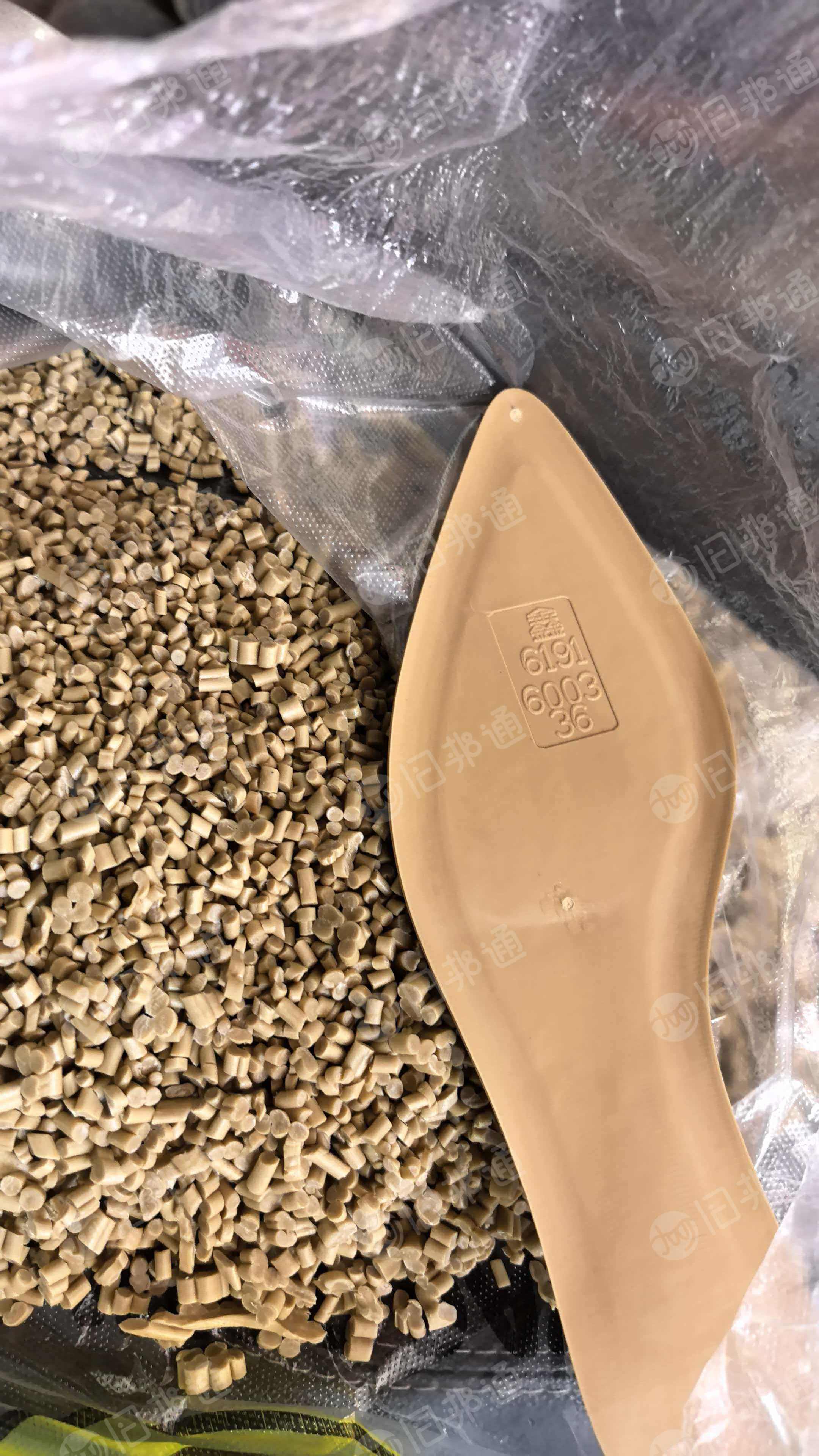 出售软质PVC颗粒，发泡性好，适合皮革厂，鞋底厂