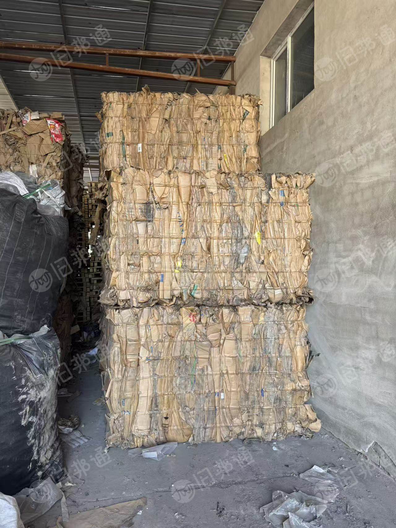 长期出售装硅料的牛皮纸箱压块