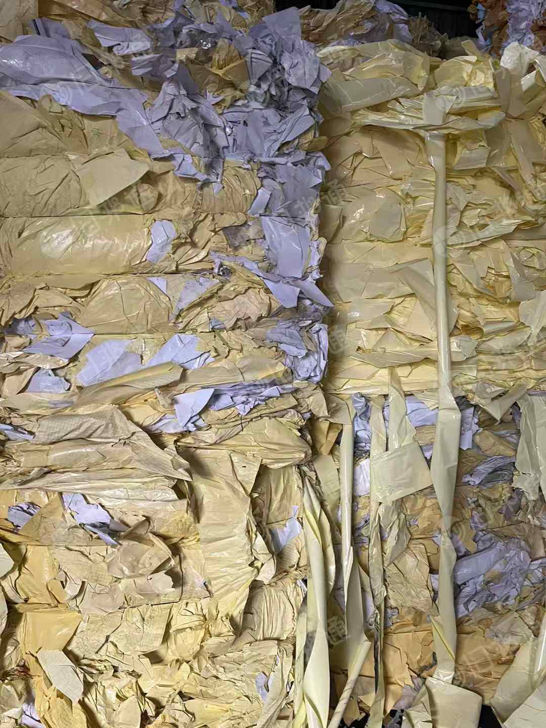 长期出售白色淋膜纸，黄白淋膜纸