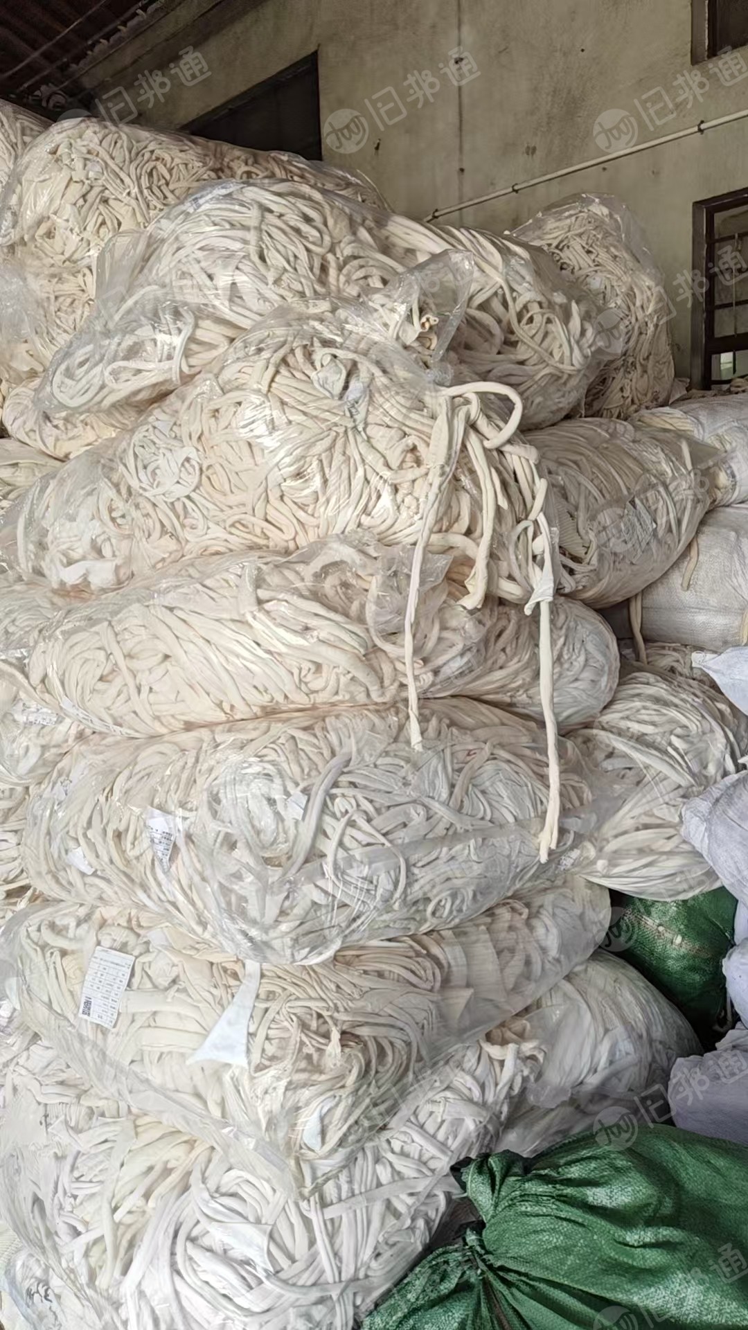 长期出售本白涤棉针织布,90棉,可以开花用,现货20吨,货在江苏苏州