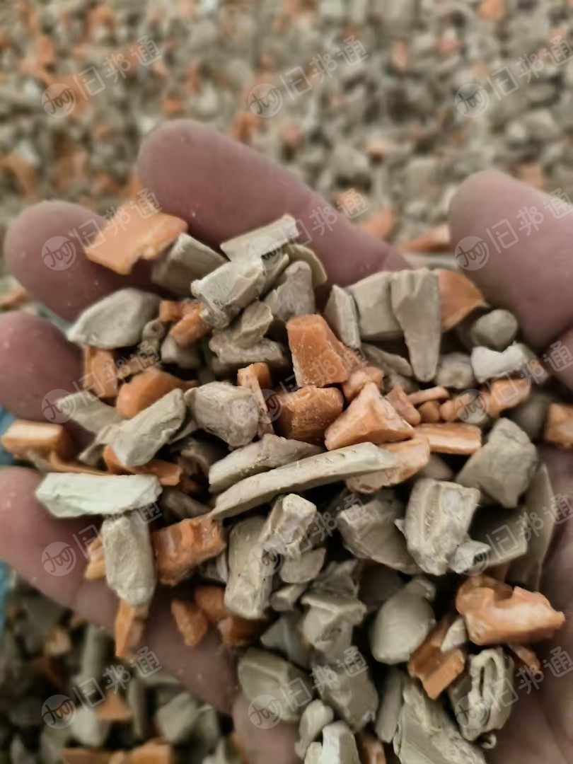 出售ABS破碎料，机器模具下来的，不阻燃，现货三十几吨