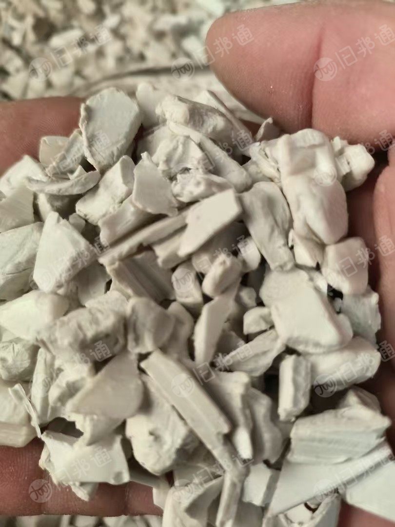 出售ABS破碎料，机器模具下来的，不阻燃，现货三十几吨