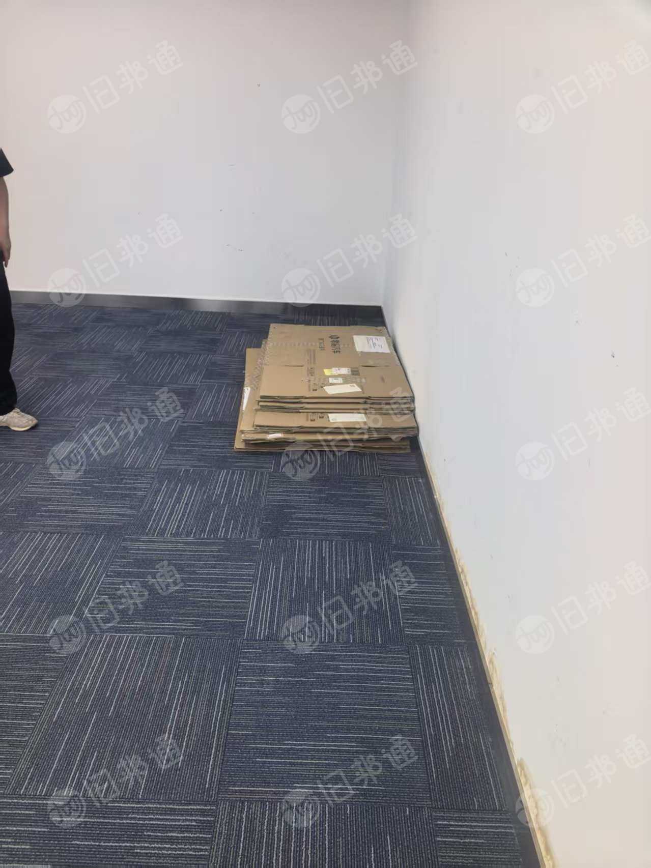 车企厂出售各种黄板纸废料，棉废料，木板废料，托盘毛料等，统货出