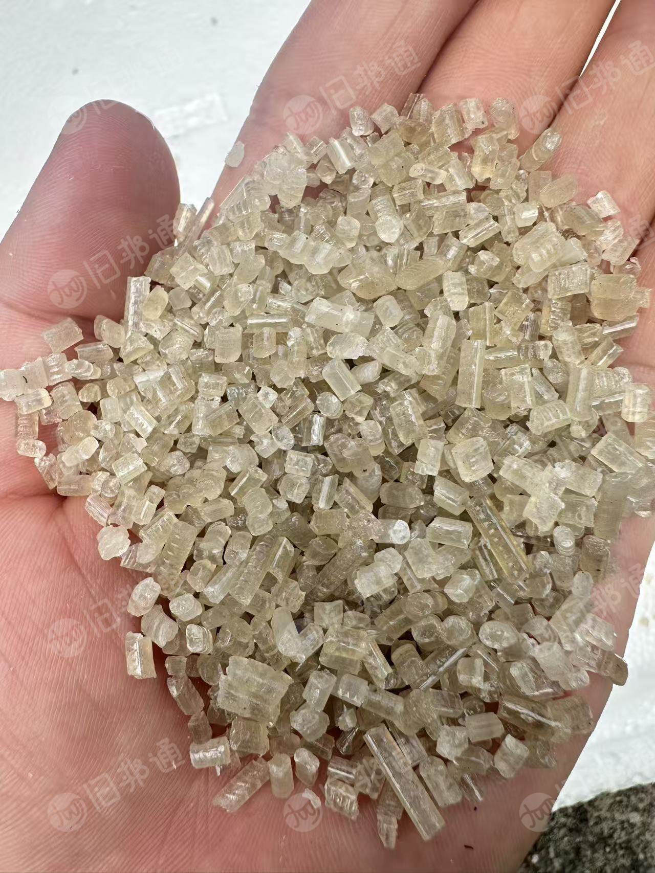出售eps颗粒，现货32吨