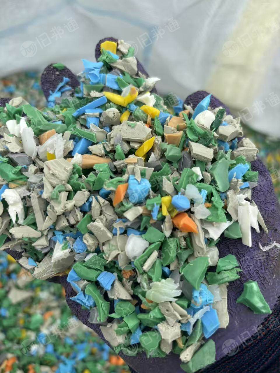 长期出售ppr管破碎料，全新产品破碎的，可上机