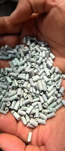 出售吨包内衬膜做的白色高压颗粒，过120目，月供300吨