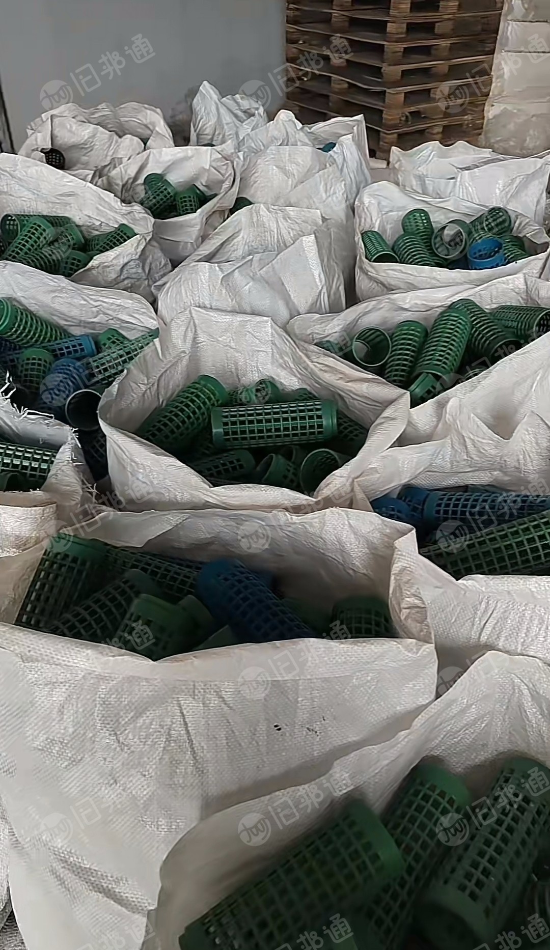 出售PP纱线管毛料