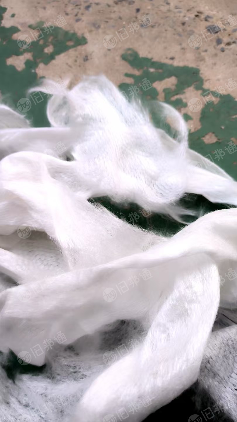 出售pla无纺布卷材，pla无纺布下脚料，玉米淀粉无纺布，统货走，卷材边角料各占一半，现货14吨左右